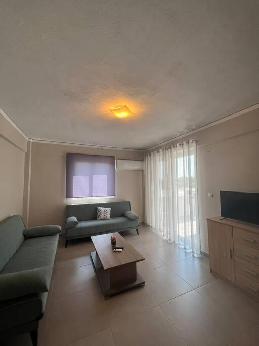 Apartament Διαμέρισμα Στο Τολό , Κοντά Στην Ψιλή Άμμο Zewnętrze zdjęcie